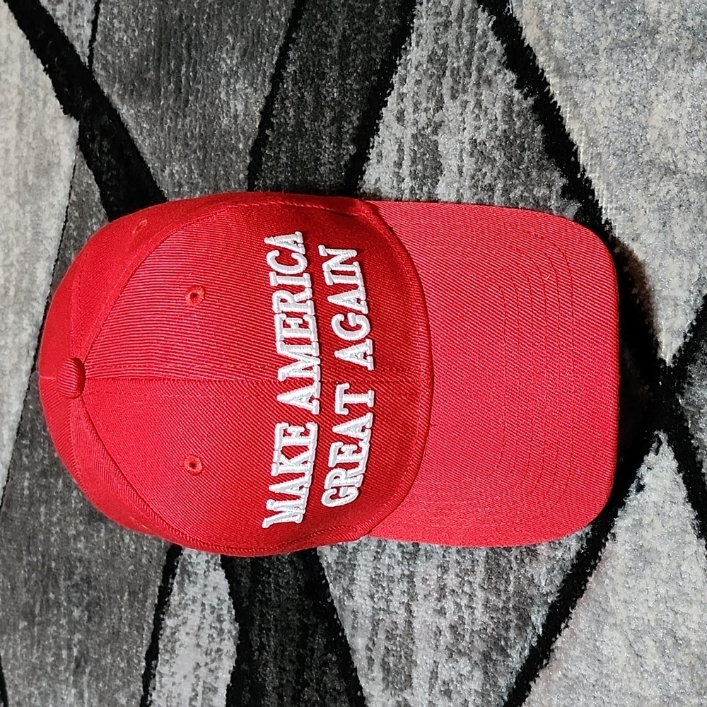 MAKE AMERICA 🇺🇸 GREAT AGAIN DONALD TRUMP EMBROIDERED RAISED CAP HAT